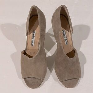 Charles David Tan Suede Congress Peep Toe Pump - Size 6.5